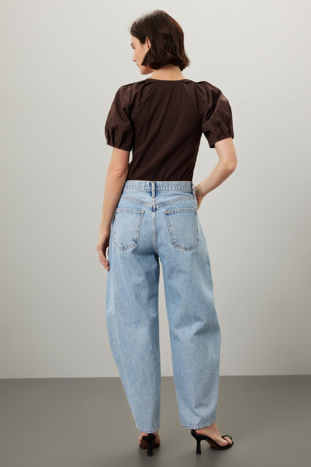 【関税込み】AGOLDE ホワイト Mara ジーンズ Mara Jeans by AGOLDE | Rent the Runway