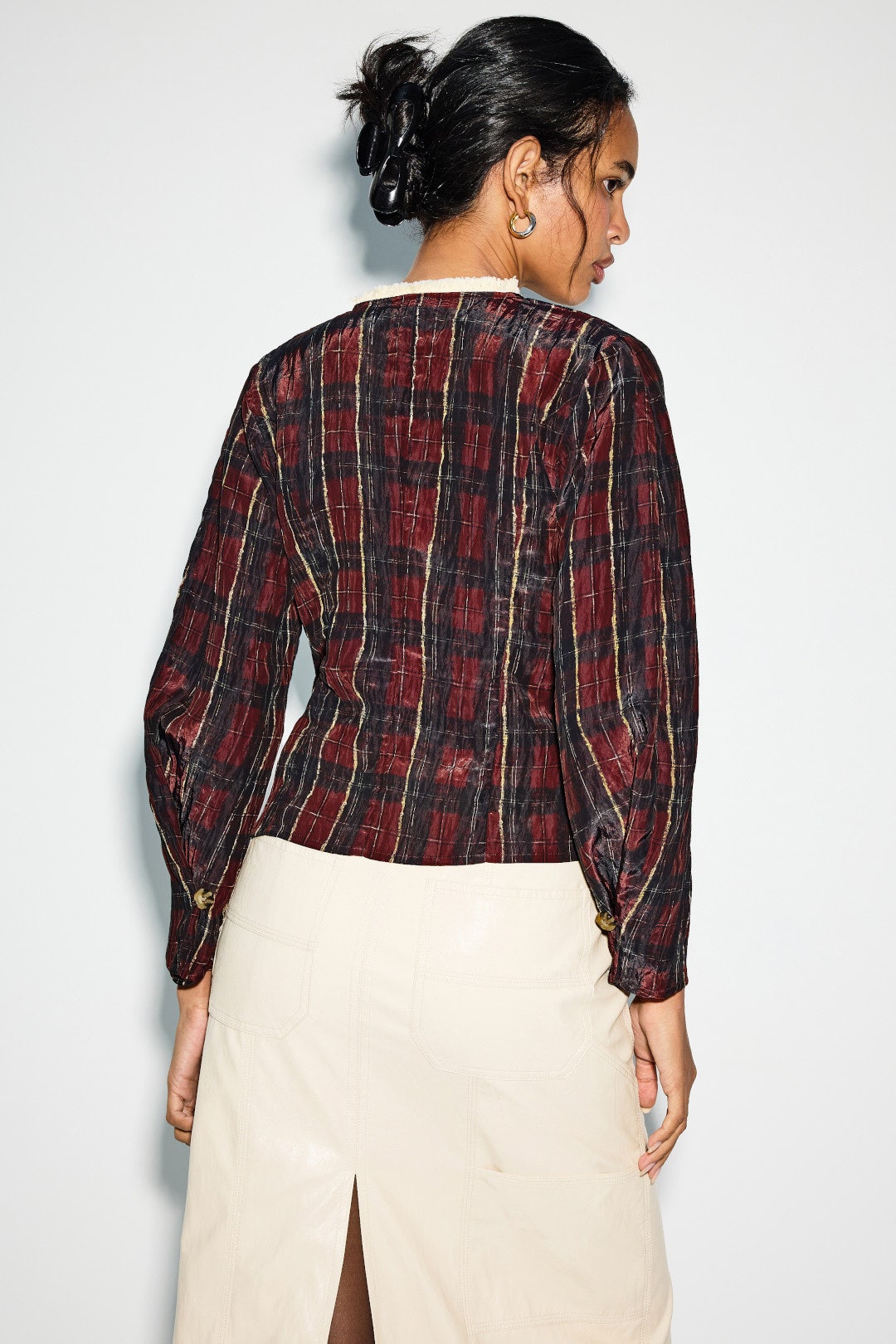 Millea Plaid Crossover Blouse by Baum und Pferdgarten 2