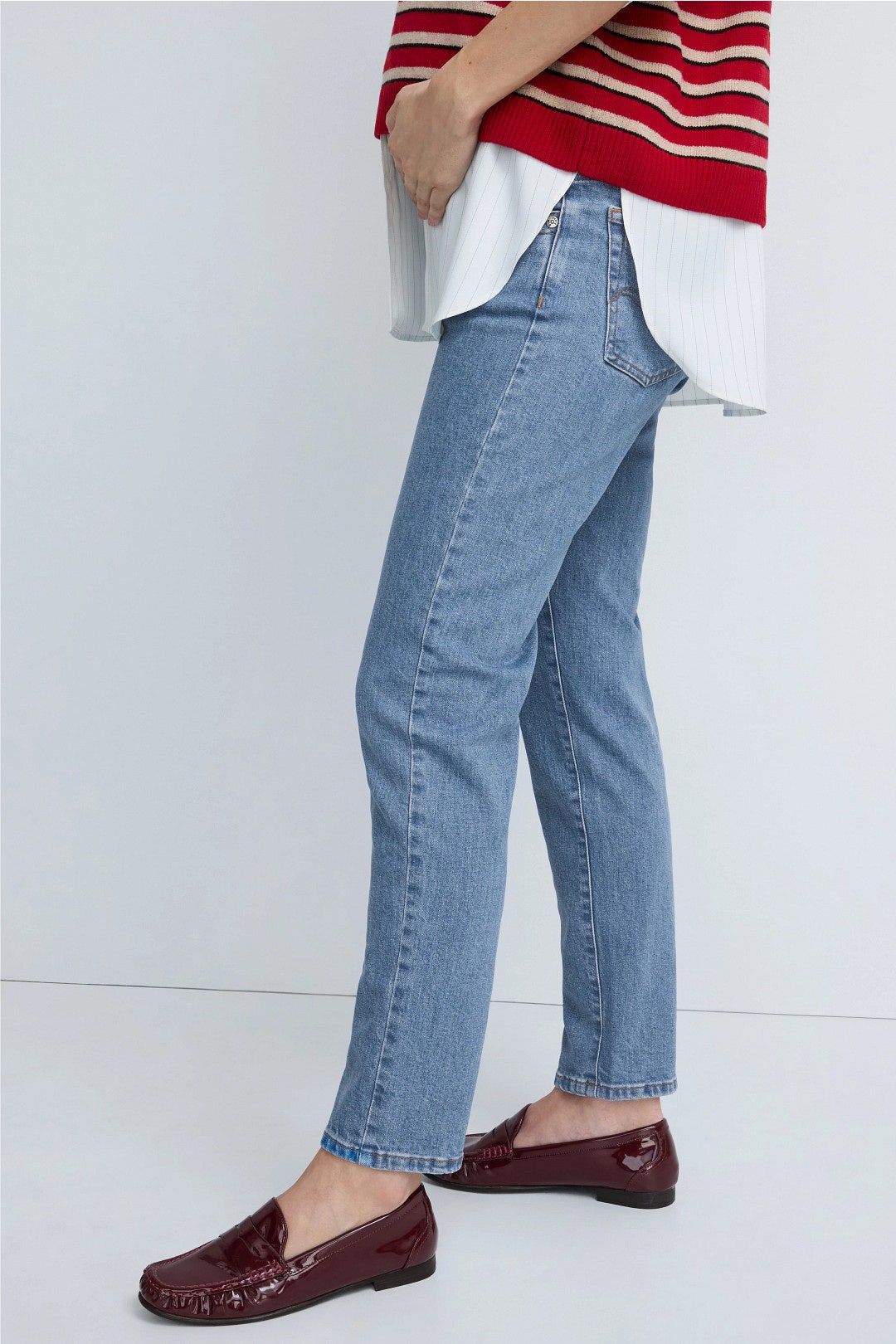 Mum Tapered Jeans by PIETRO BRUNELLI MATERNITY 1