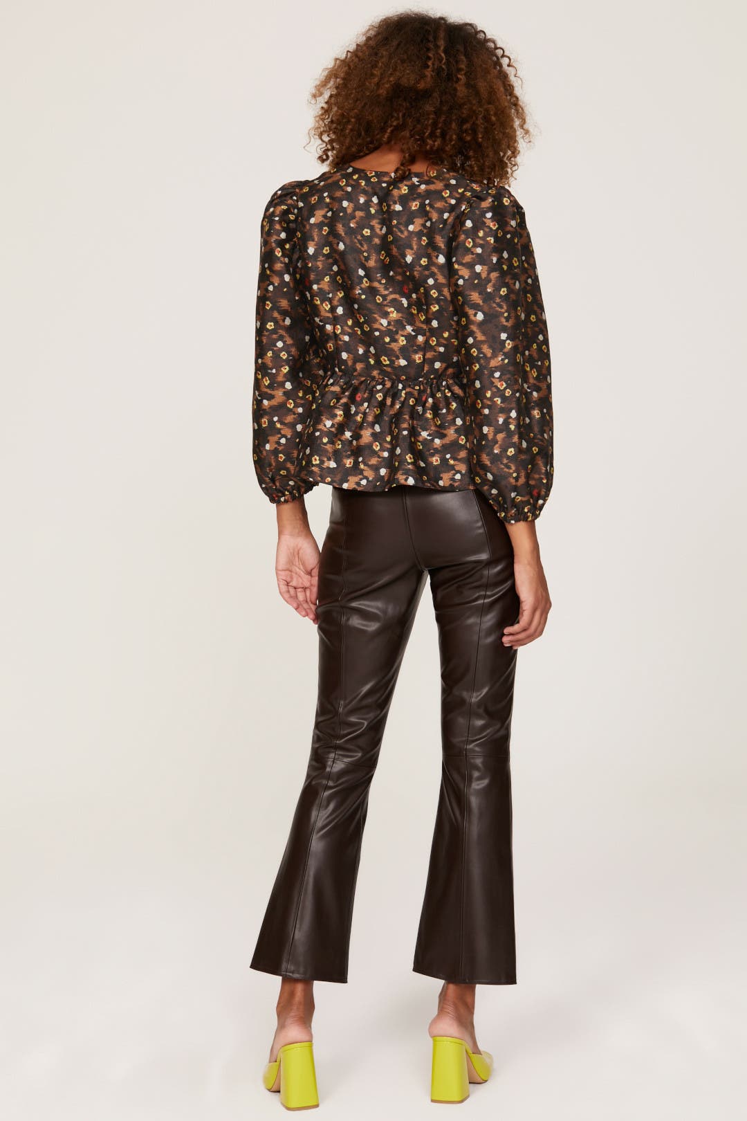 【定価9.5万】新品BAUM UND PFERDGARTEN ショート Pコート Cheetah Garden Top by Baum und Pferdgarten | Rent the Runway