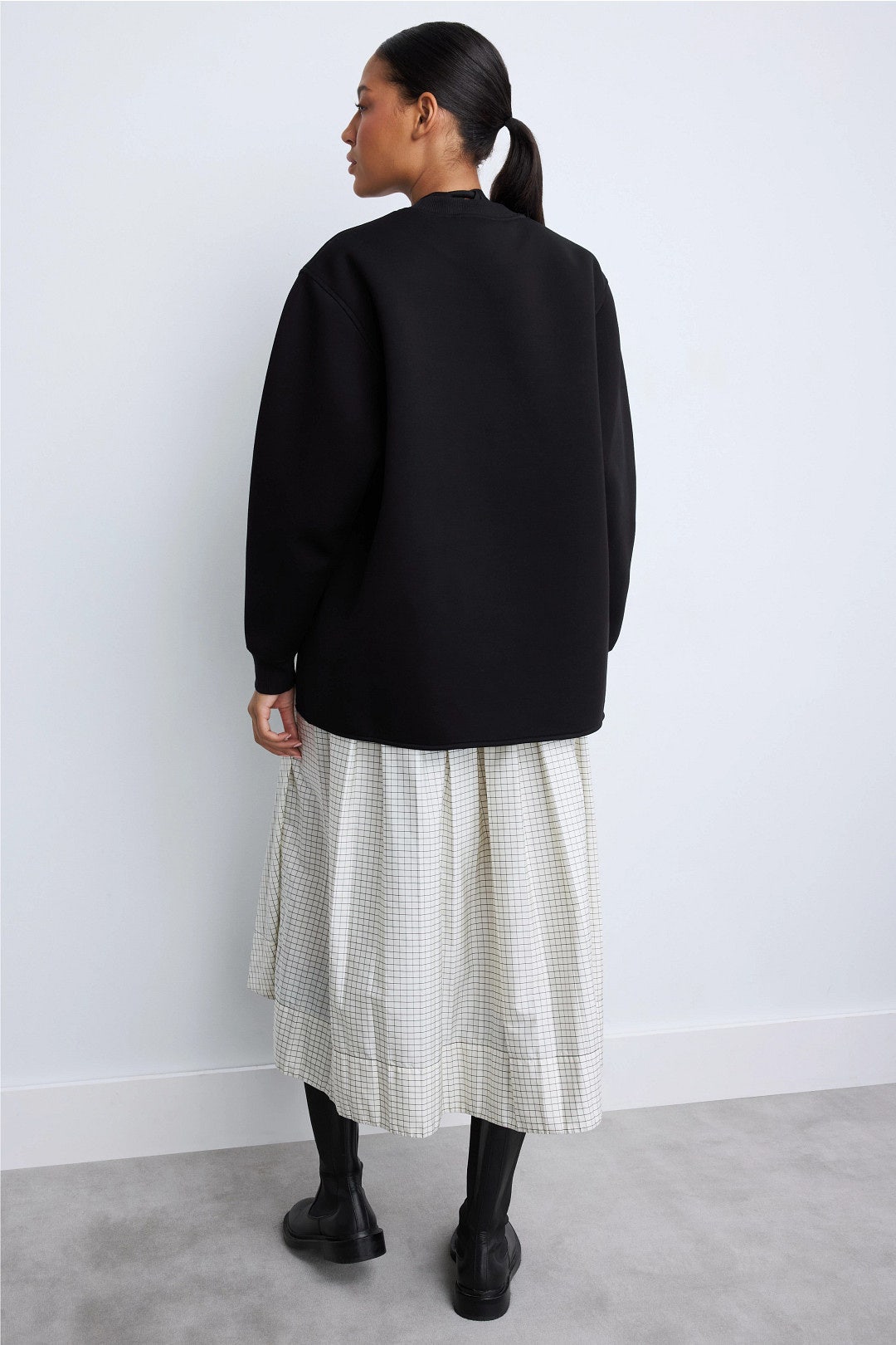 Cropped Asymmetric Hem Sweatshirt by Plan C 2