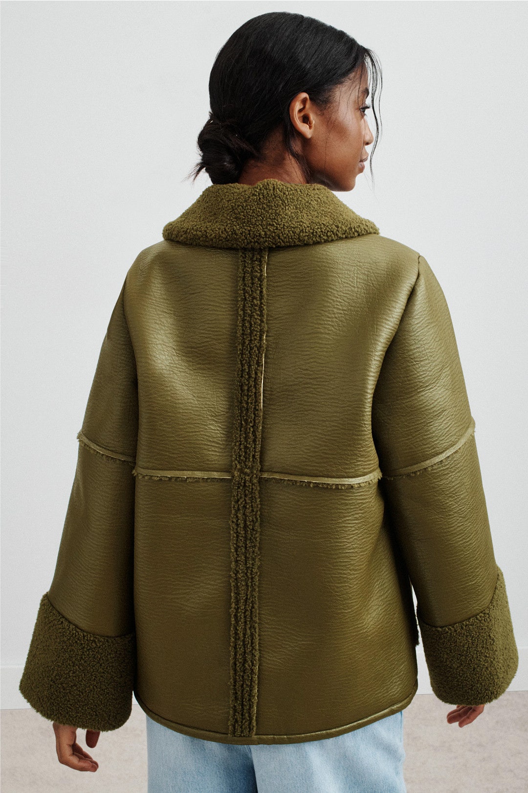 Birdie Shearling Jacket by Baum und Pferdgarten 2
