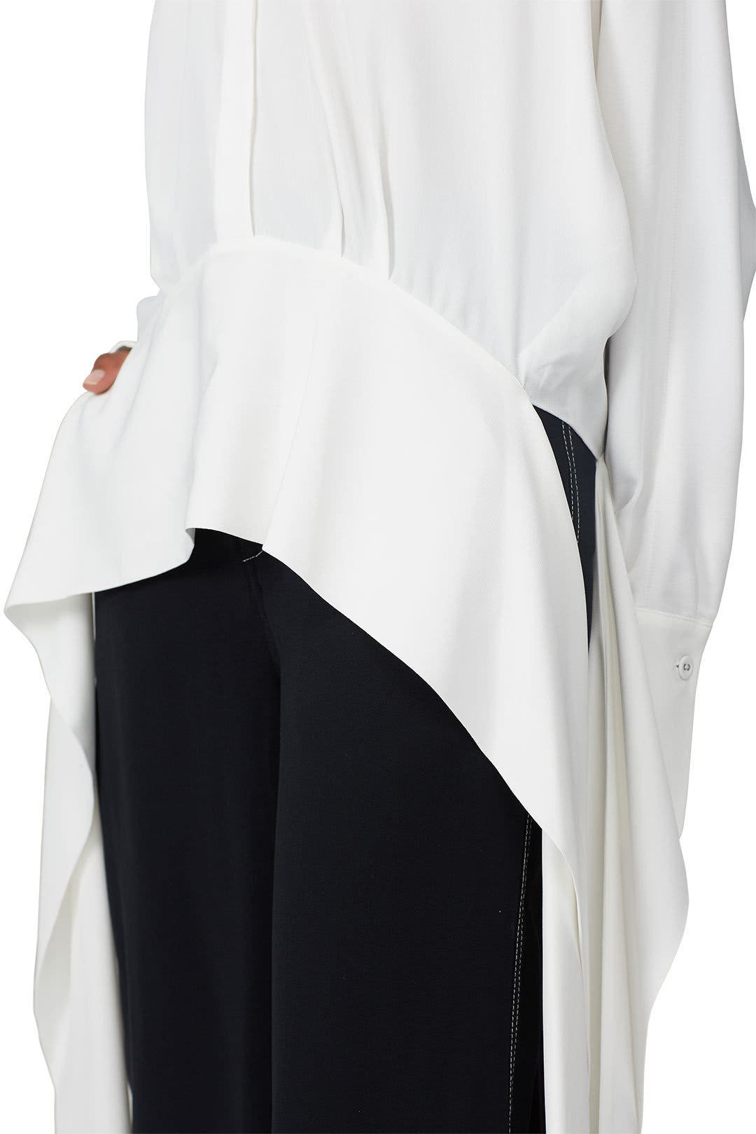 【税関/送料込】VICTORIA BECKHAM ★ 「ギャザード」Tシャツ Side Tie Shirt by Victoria Victoria Beckham | Rent the Runway