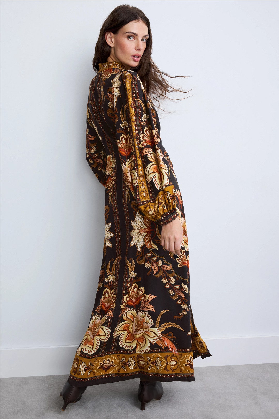 Majestic Garden Buttoned Puff Sleeve Maxi Dress by FARM Rio 2