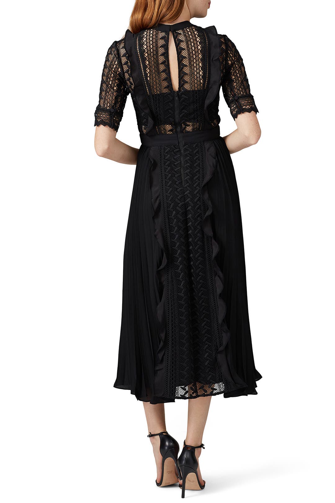 GEOMETRIC FLOWER LACE DRESS　ベージュ Floral Lace Tank Midi Dress with Illusion Skirt | David's Bridal