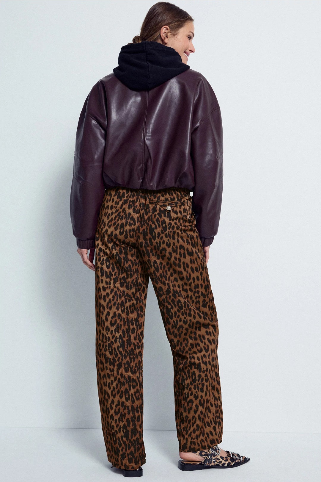 Nivia Parachute Cheetah Print Pants by Baum und Pferdgarten 2