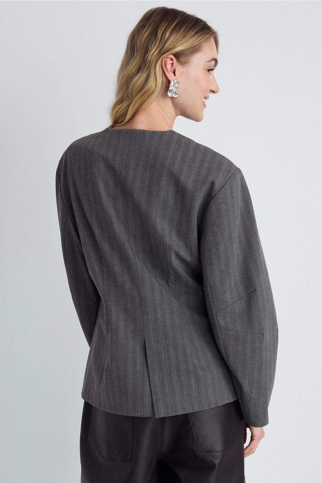 Botilda Collarless Blazer by Baum und Pferdgarten 1