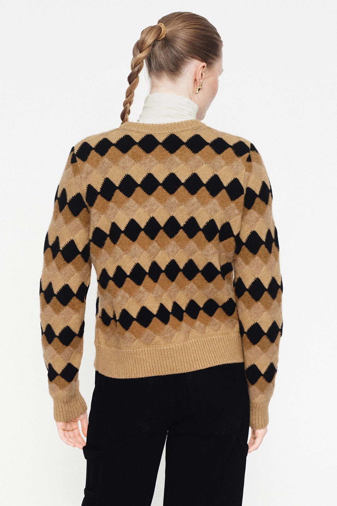 Shrunked Diamond Print Sweater by Argent 2