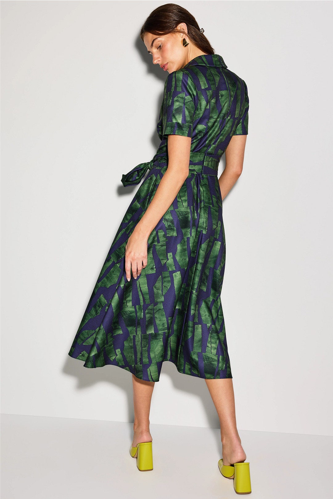 Short Sleeve Collar Full Skirt Day Dress by Badgley Mischka 2