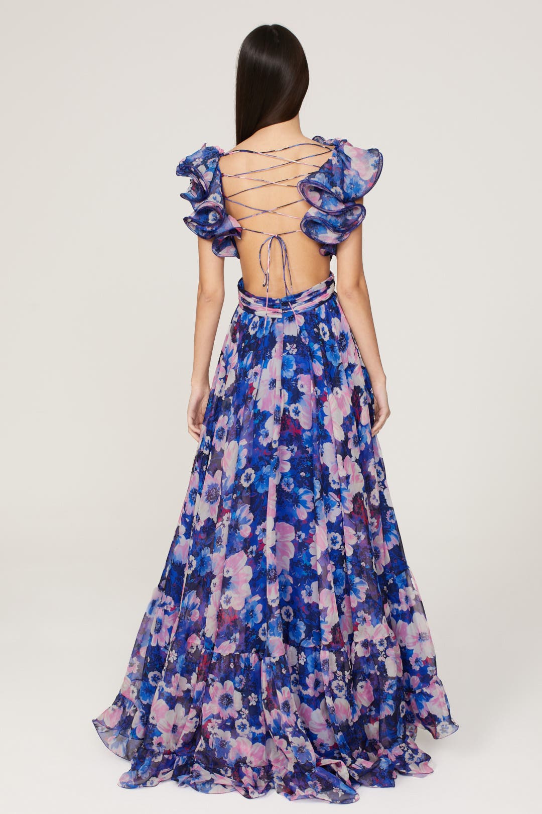 【Mac Duggal】Ieenaフローラルカットアウトドレス Floral Cutout Gown by Ieena for Mac Duggal | Rent the Runway