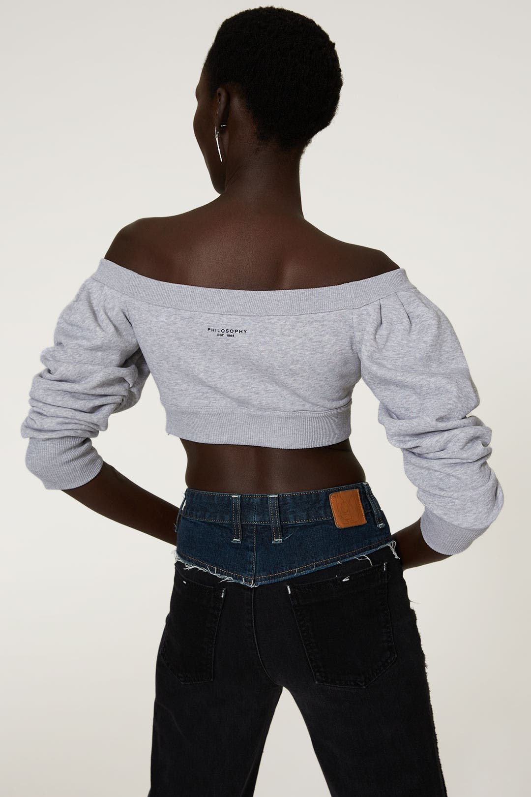その他 PHILOSOPHY DI LORENZO SERAFINI REGULAR FIT SWEATSHIRT Cropped Off the Shoulder Sweatshirt by Philosophy di Lorenzo