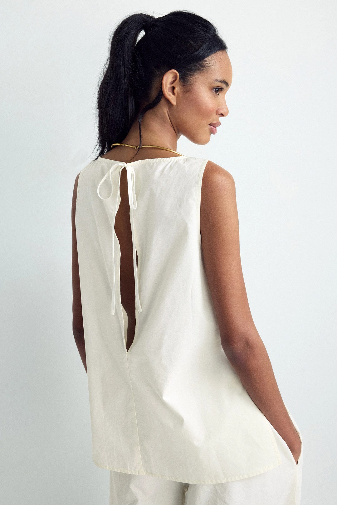 Sleeveless Yan Top by BLANCA STUDIO 2