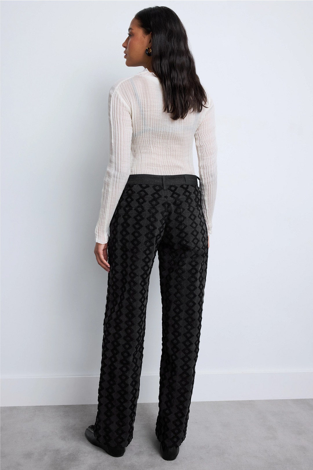 Stulla Jean Washed Black by Diotima 2