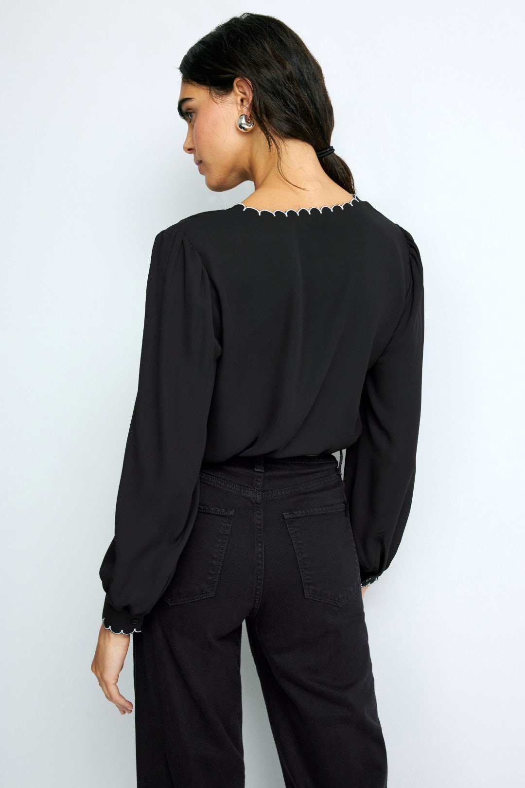 Long Sleeve Button Down Scallop Detail Shirt by CeCe 2