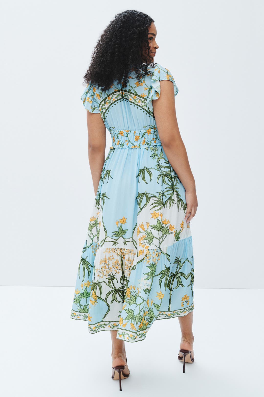 【新品未着用】MEER. AMERICAN SLEEVE FLARE TOP Flutter Sleeve V-Neck Midi by Derek Lam 10 Crosby x RTR | Rent the