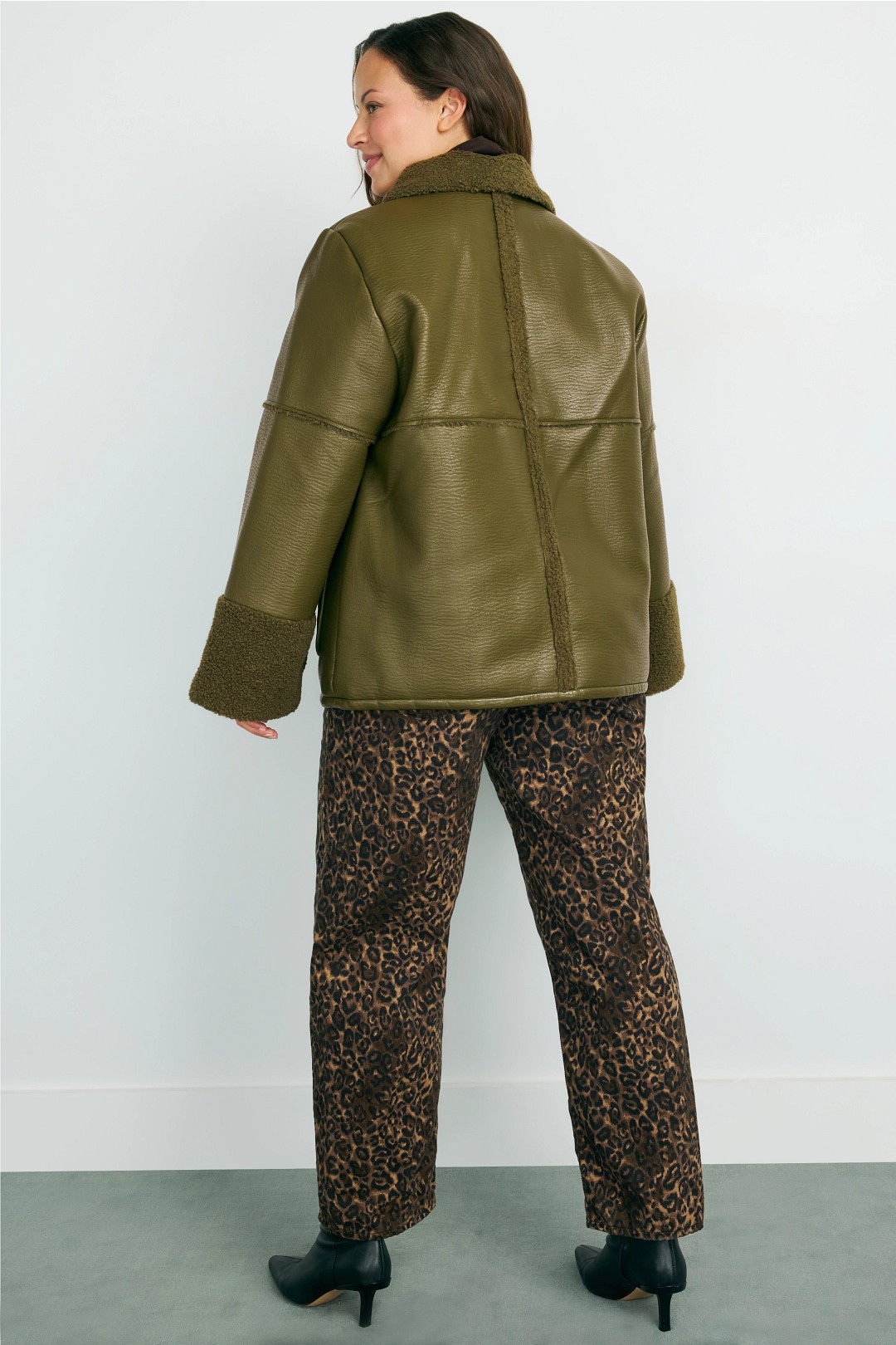 Birdie Shearling Jacket by Baum und Pferdgarten 7