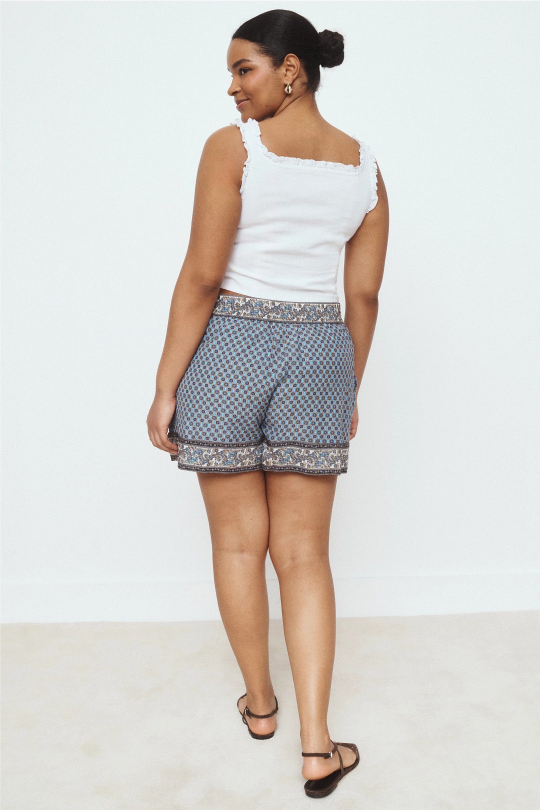 Vilvaldi Shorts by Veronica Beard 7