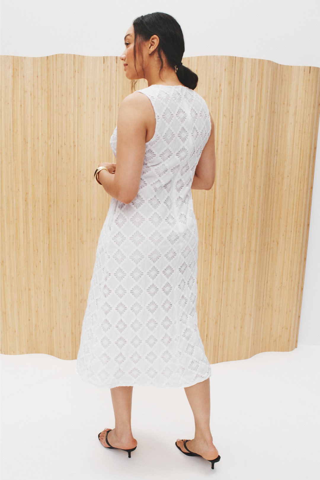 Sleeveless Midi Dress by Luxely 5