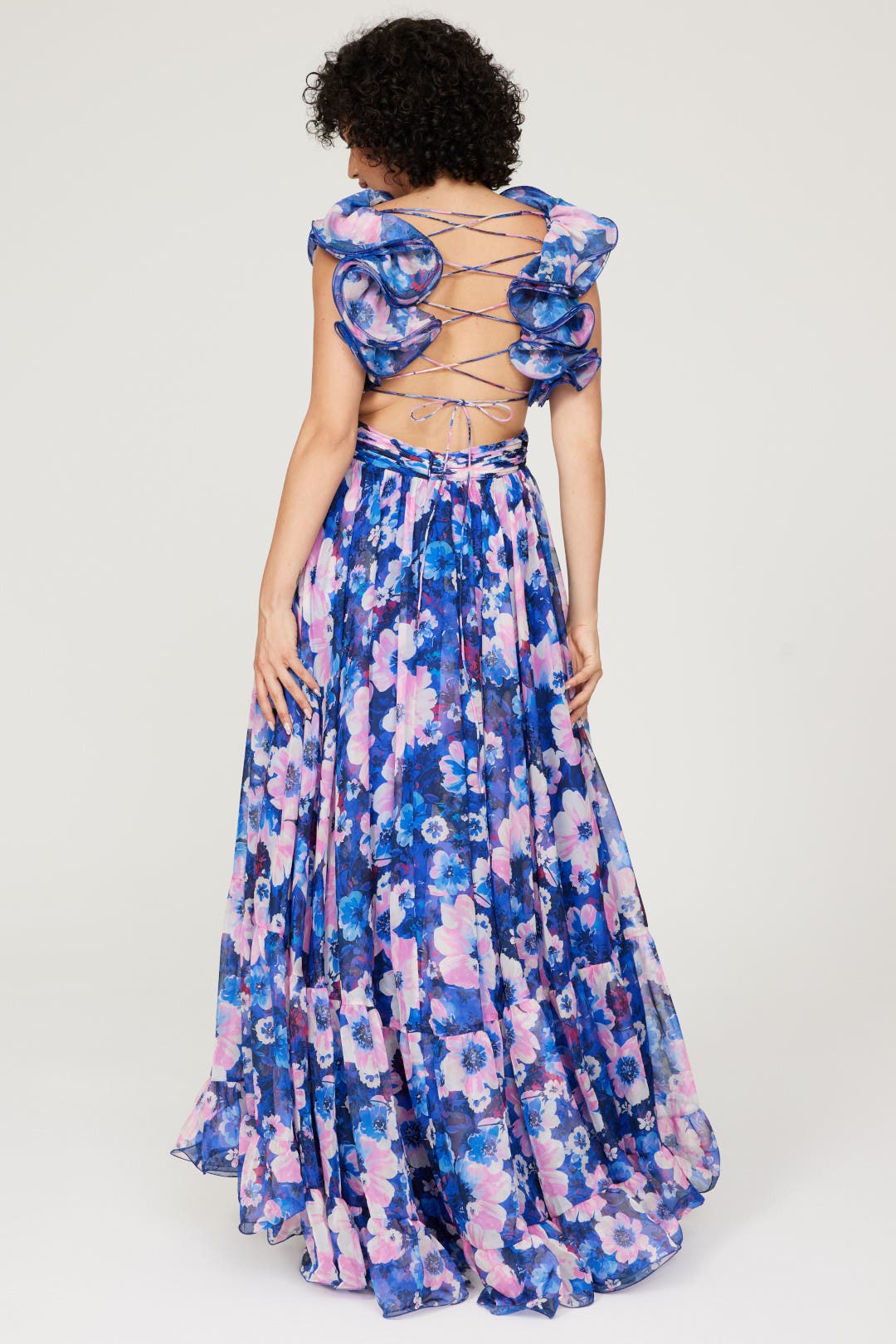 Mac Duggal 花柄刺繍カットアウトガウン Floral Cutout Gown by Ieena for Mac Duggal | Rent the Runway