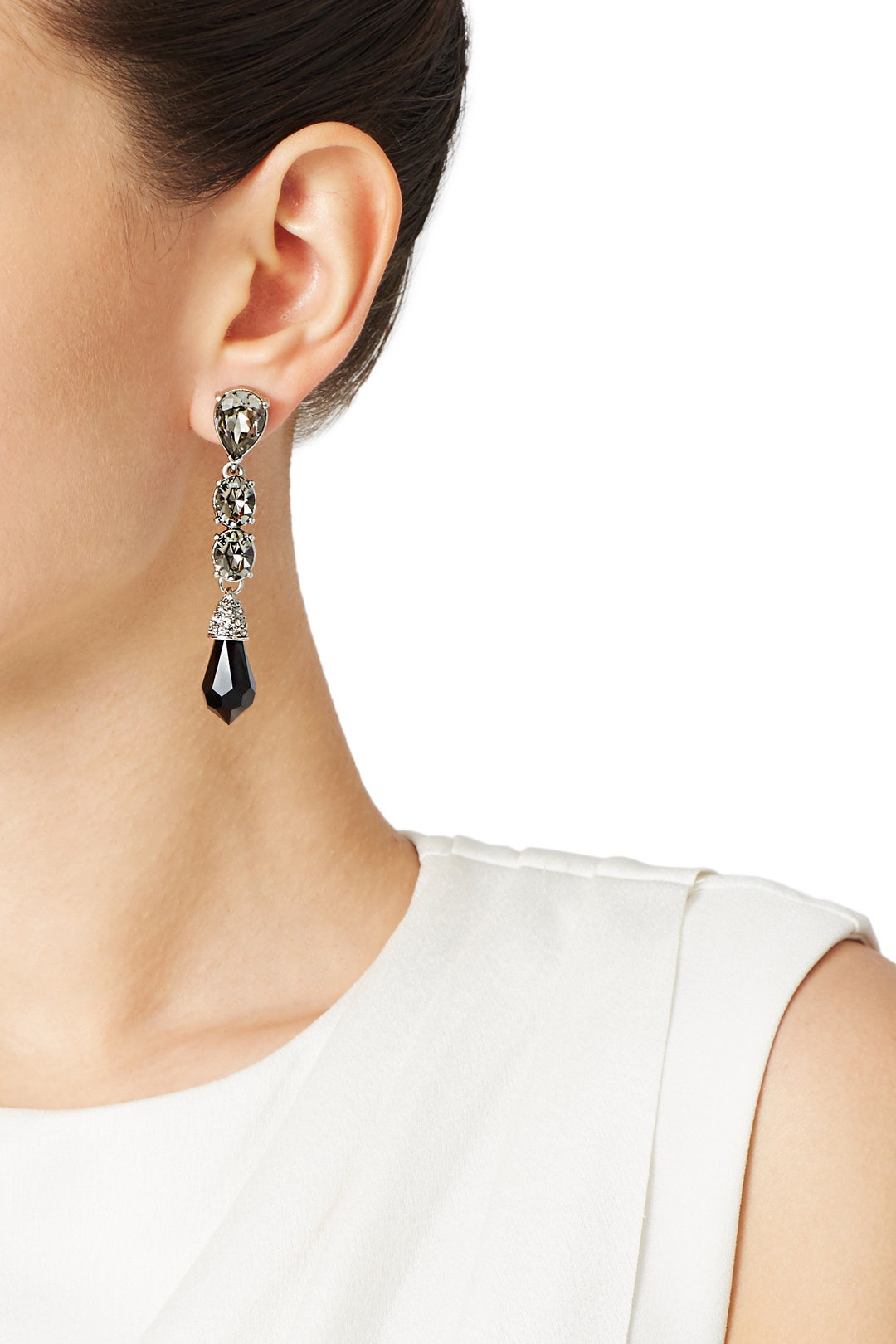 Devora Pendant Earrings by Oscar de la Renta 2