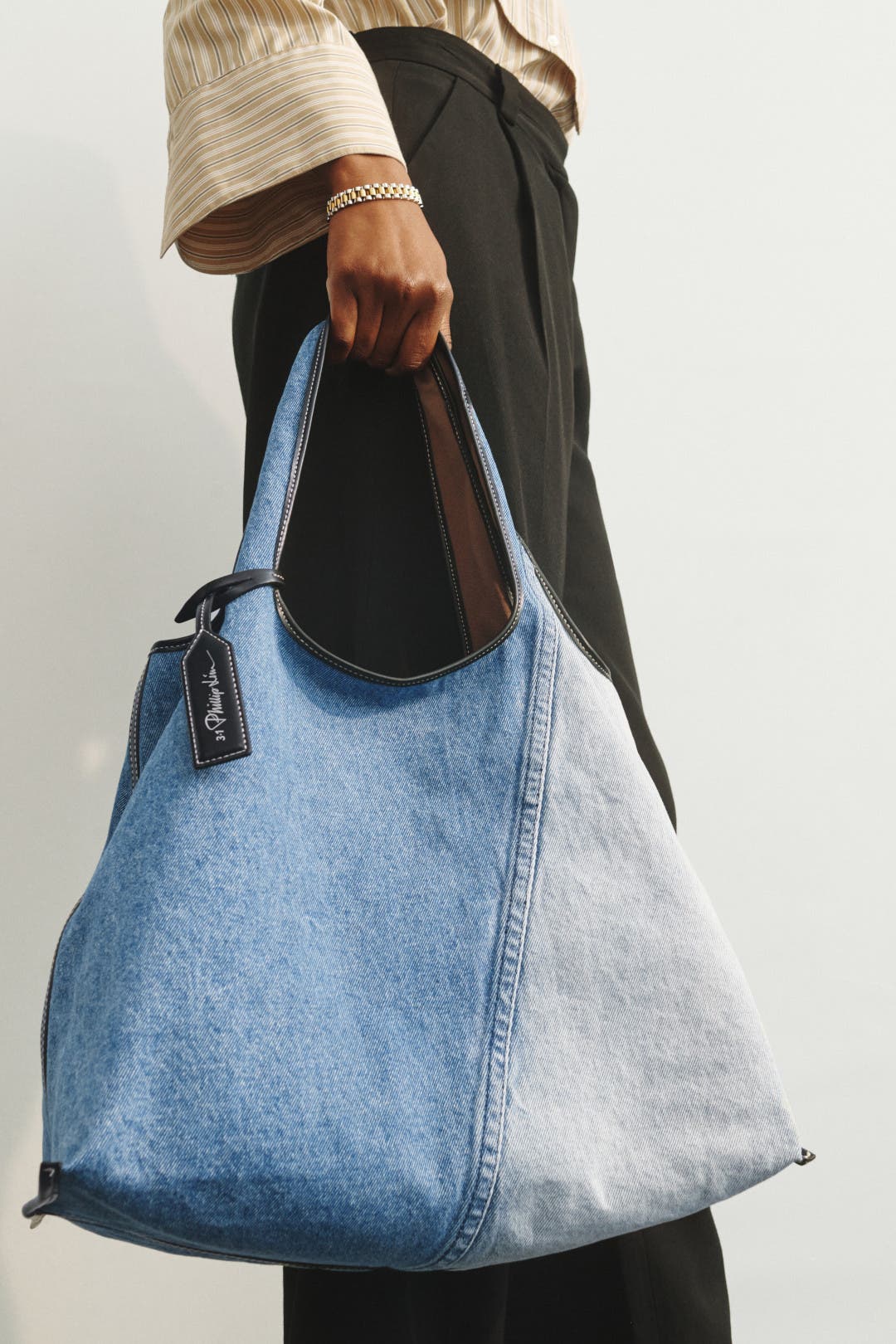 【3.1 Phillip Lim】ウォッシュドデニムマーケットトート Denim Mini Market Tote – 3.1 Phillip Lim