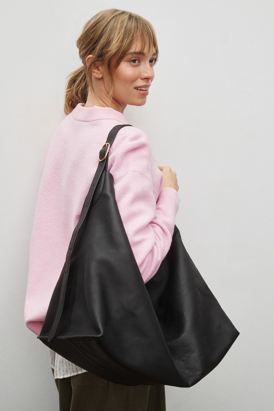 Plonge Vivian Large Hobo Bag by VINCE. Handbags 2