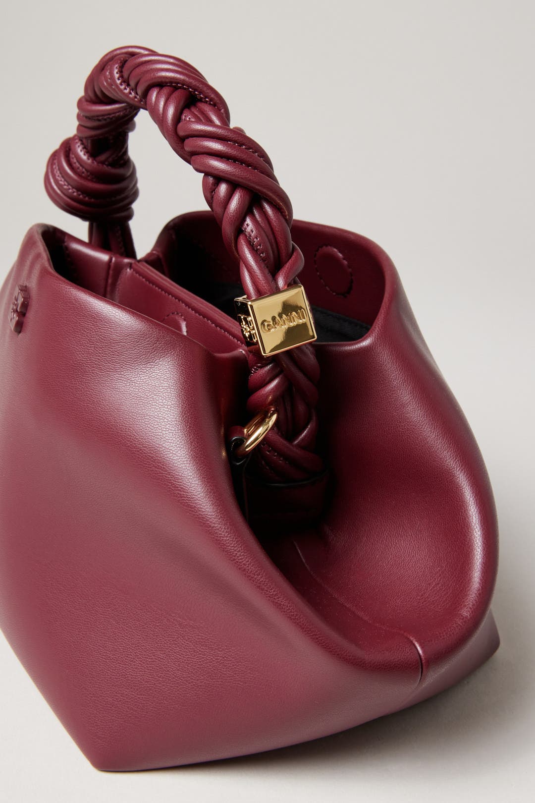 ハンドバッグ GANNI Woman Handbag Red A6756 730 Ganni Shoulder Bag by GANNI | Rent the Runway
