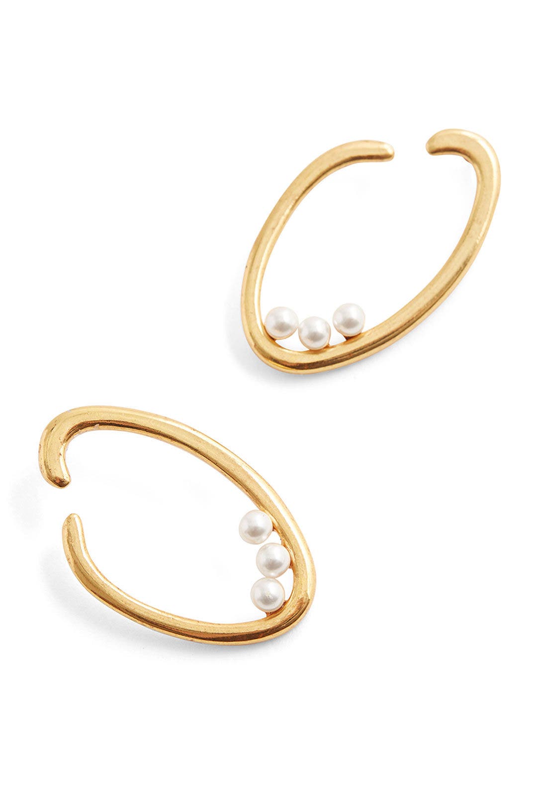 O Logo Pearl Earrings by Oscar de la Renta 1