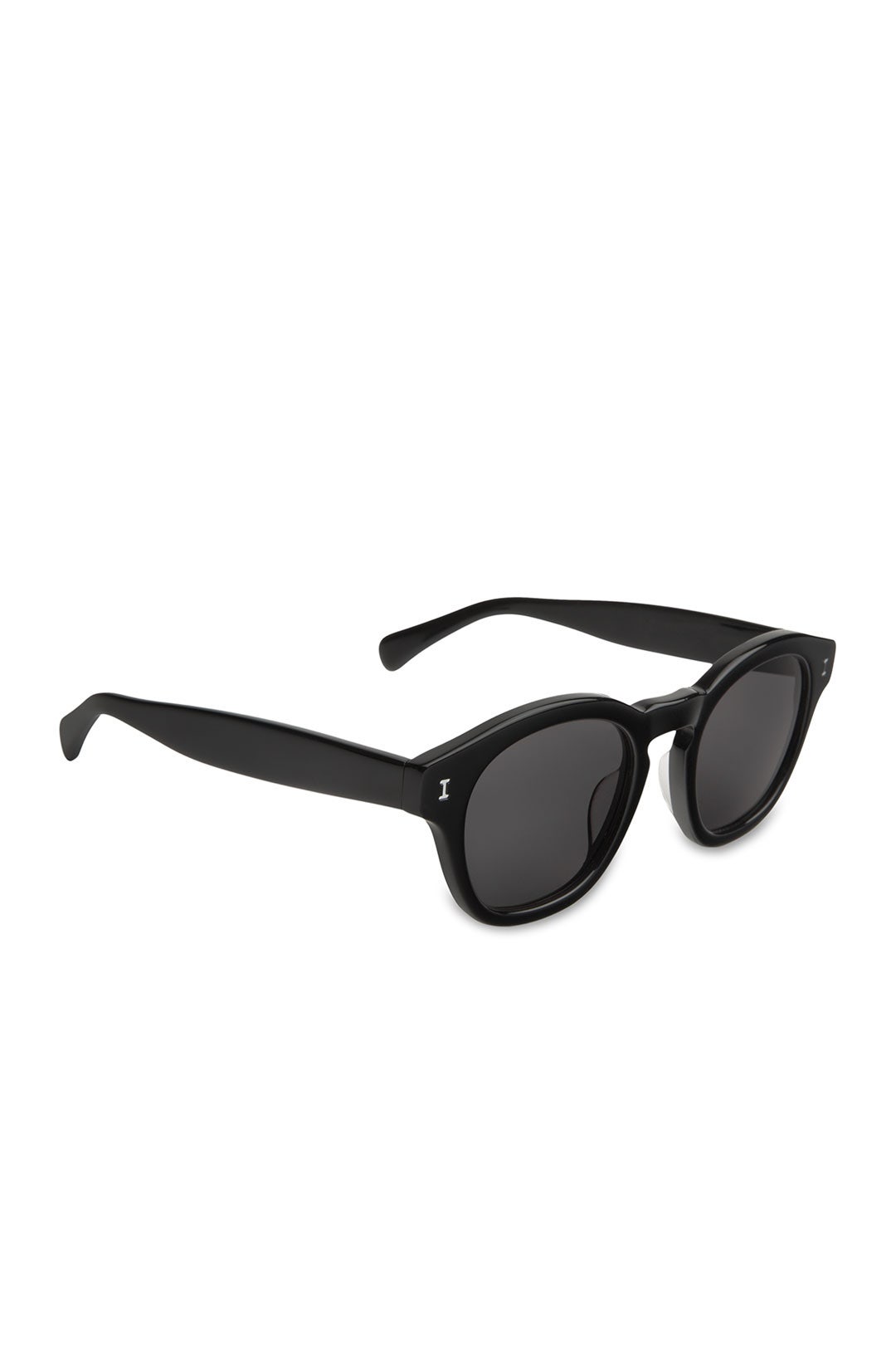 Black Madison Sunglasses by Illesteva 1