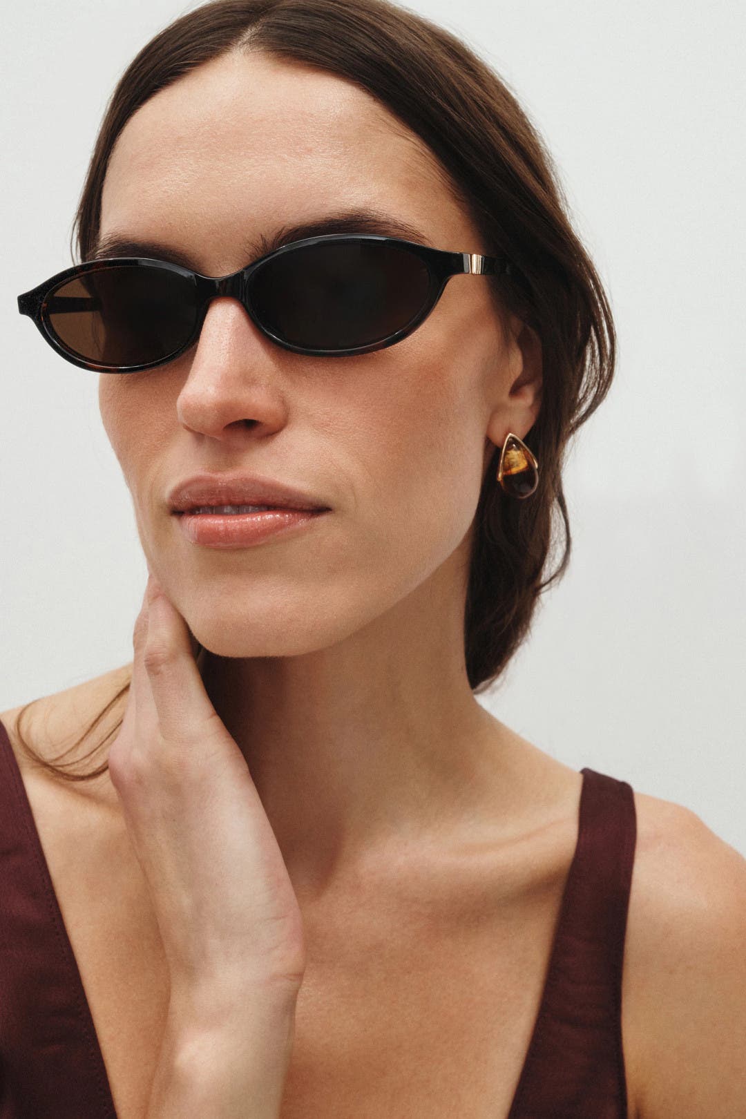 Duskfall Tort Brown Sunglasses by Le Specs | Rent the Runway
